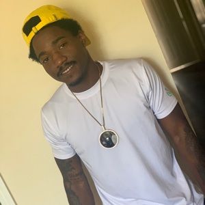 Meet your Posher, Armonee